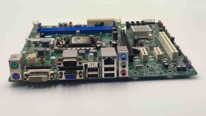 Acer H61H2-AM3 V.1.1 Veriton E430 Socket LGA1155 Motherboard - Image 2