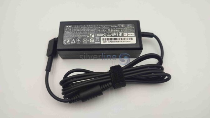 ACER LAPTOP POWER ADAPTER 3.0MM 1.1MM _ 19V 2.37A - 45W