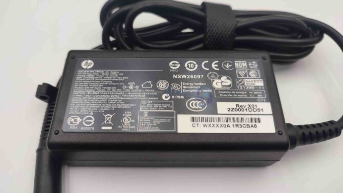 HP LAPTOP POWER ADAPTER - BLUE 45W - Image 3