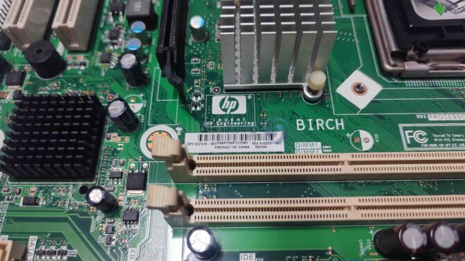 HP Pro 2000 Desktop Motherboard 615520-001 _ 593137-001 _ 622478-001 - Image 3