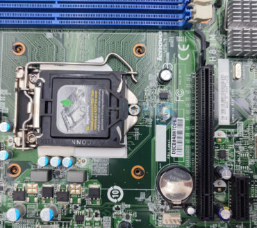 Lenovo ThinkCentre M73 E73 Desktop IH81M Motherboard- IH81M V1.0 0 00KT289 00KT266 03T7169 03T7201