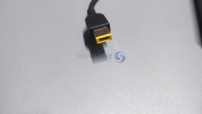 Lenovo ThinkPad 20V 11.5A 230W AC Adapter 01FR044