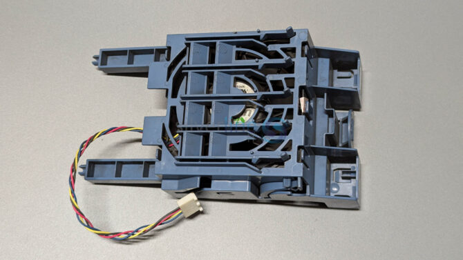 HP ProLiant ML150 ML330 G6 FAN PCI AND HOLDER 487109-001 519740-001 - Image 2