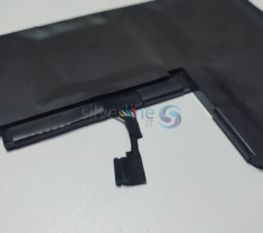 Lenovo Yoga 710-14ISK 710-15IKB Laptop Battery 7.64V 53Wh 5B10K90778 5B10K90802 / L15M4PC2 L15L4PC2