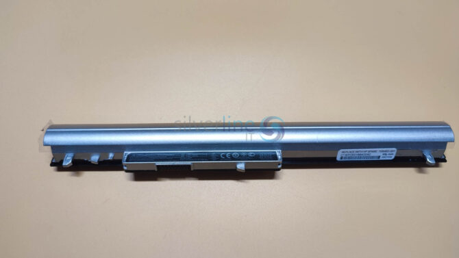 HP Pavilion 14 15 TouchSmart Series Laptop Battery 41WH LA03 / LA04 - SILVER - Image 2