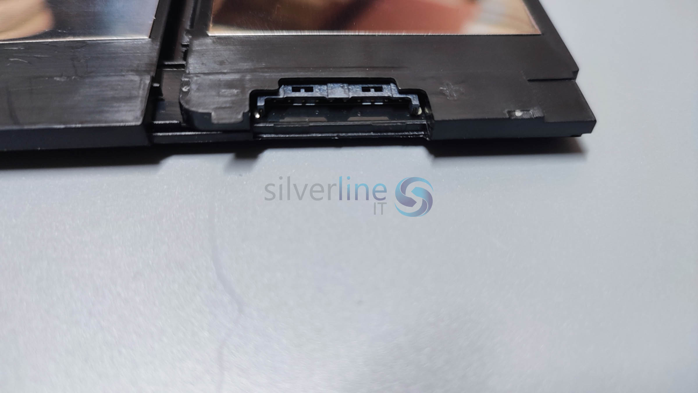 Dell Latitude 5400 5410 5500 5510 Precision 3540 3550 Inspiron 7590 7591 7791 11.4V 51Wh Battery R8D7N